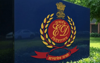 Durg Breaking: दुर्ग के नामी होटल कारोबारी के बंगले पर ईडी की दबिश, जांच में जुटी टीम...