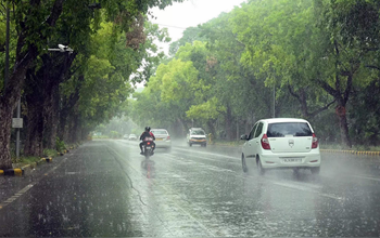 रायपुर में झमाझम बारिश: मौसम विभाग ने 19 जिलों में अलर्ट जारी किया....