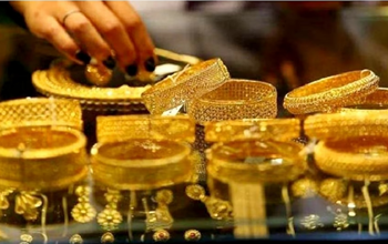 Gold-Silver Price Today: सोने में बढ़त, चांदी ने बनाया नया रिकॉर्ड, ₹1.42 लाख के करीब पहुंची कीमत...