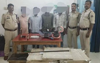 CG BREAKING: डोंगरगांव और तुमडीबोड़ में लाखों की चोरी का खुलासा, 6 आरोपी गिरफ्तार – चोरी का माल बरामद