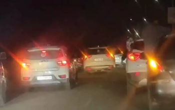 बिलासपुर में रईसजादों का कार काफिला हुड़दंग...