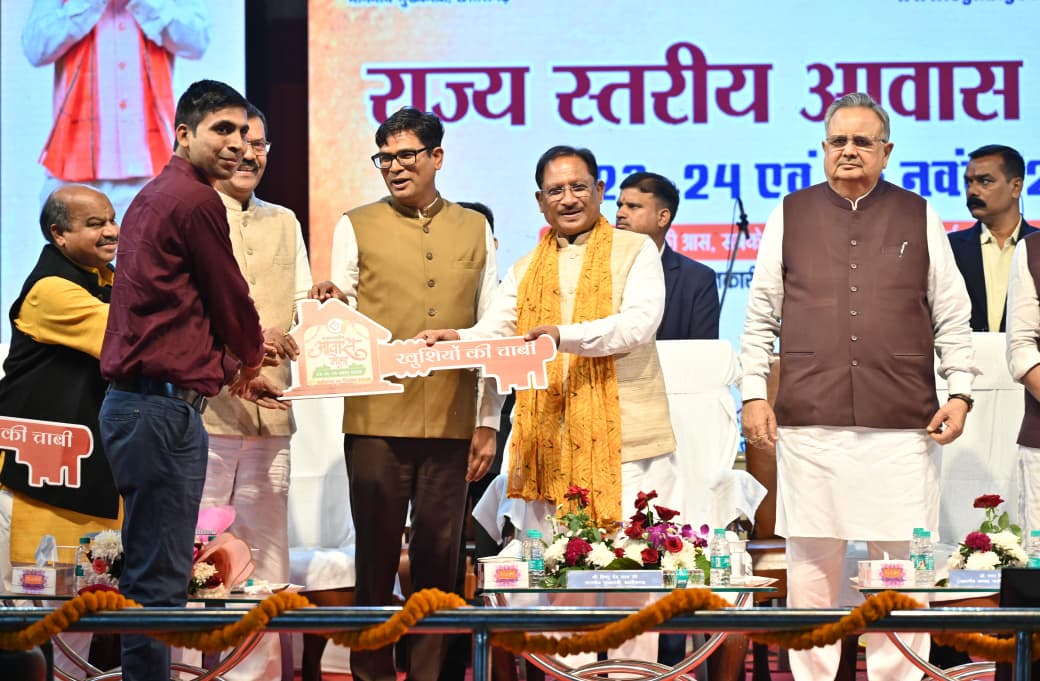 राज्य स्तरीय आवास मेला–2025 में बंपर हुई बुकिंग...