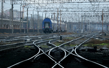 India’s Incredible Railway Station: भारत का ऐसा चमत्कारी स्टेशन, जहां चारों दिशाओं से आती हैं ट्रेनें, मगर कभी नहीं होती टक्कर!