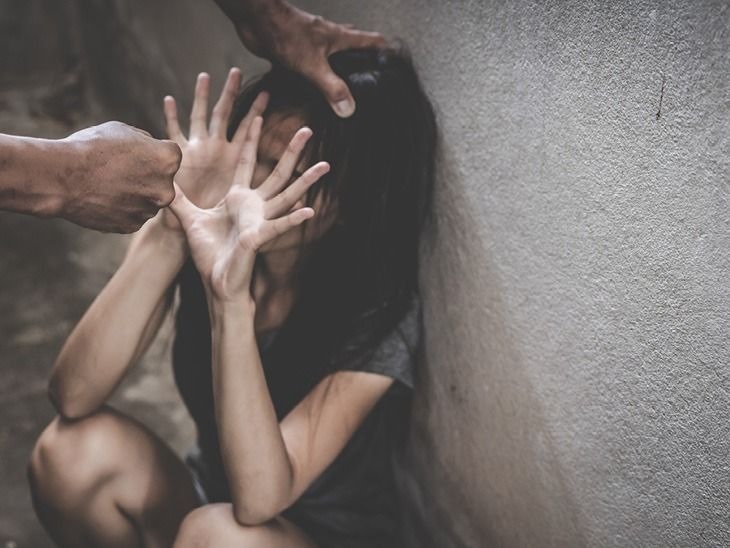 दरिंदगी की घटना : संबंध बनाने से इनकार करने पर प्रेमी ने प्रेमिका से की मारपीट और दुष्कर्म | आरोपी गिरफ्तार....