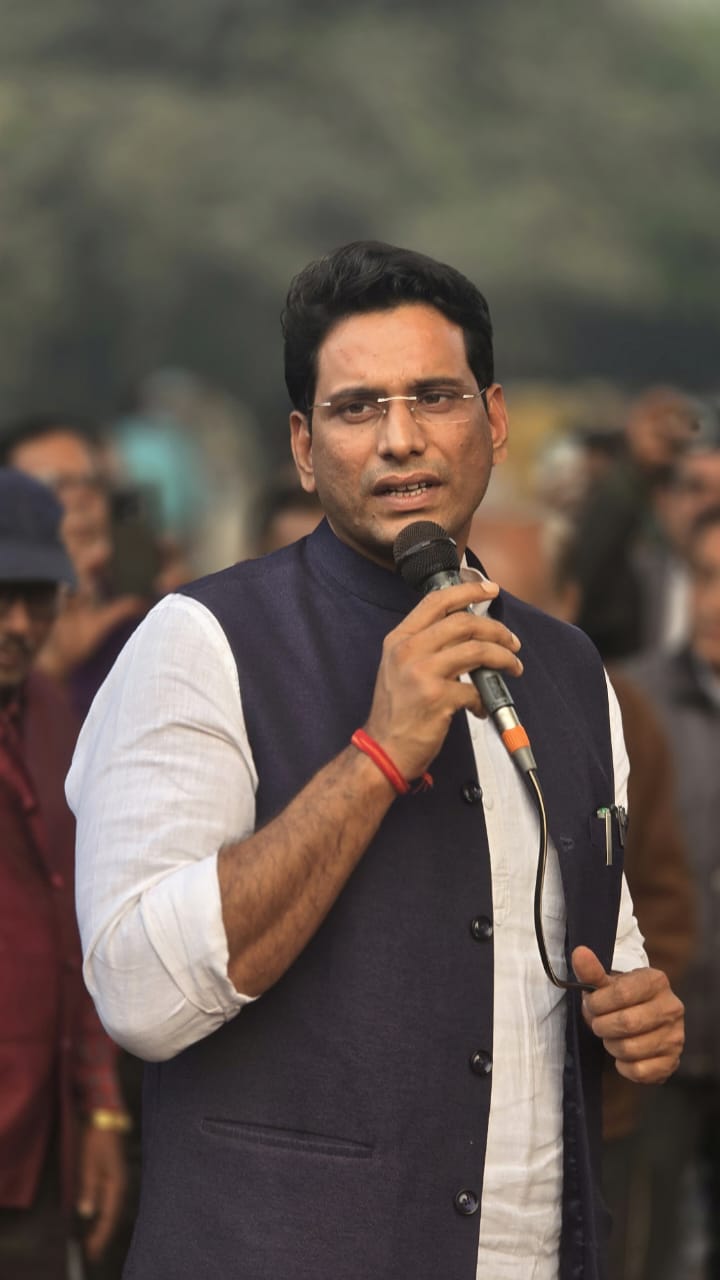 सेल बीएसपी प्रबंधन के निर्णय खिलाफ गांधीवादी तरीक़े से प्रदर्शन करेंगे विधायक देवेंद्र