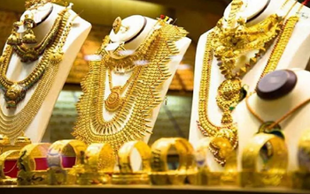 सोने-चांदी के भाव में बड़ा उलटफेर, MCX में इतने पर पहुंचा, जानें महानगरों में भाव...