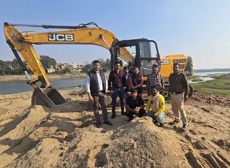 एक चैन माउंटेन एवं एक ट्रैक्टर जब्त : अवैध रेत उत्खनन के मामले में कार्रवाई...