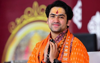 “सनातन हवा में तैर रहा है” — चाय वाले बाबा का बड़ा बयान...