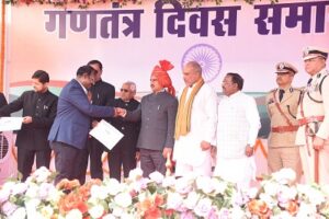 गणतंत्र दिवस के शुभ अवसर पर दुर्गा तहसीलदार प्रफुल्ल गुप्ता का हुआ सम्मान…