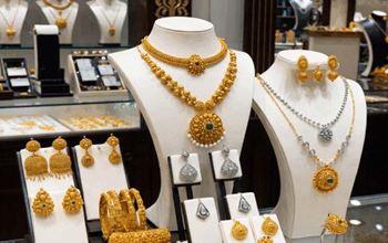 नए साल पर महंगा हुआ सोना, चांदी की कीमतों में लगातार दूसरे दिन गिरावट- चेक करें आज की ताजा कीमतें...