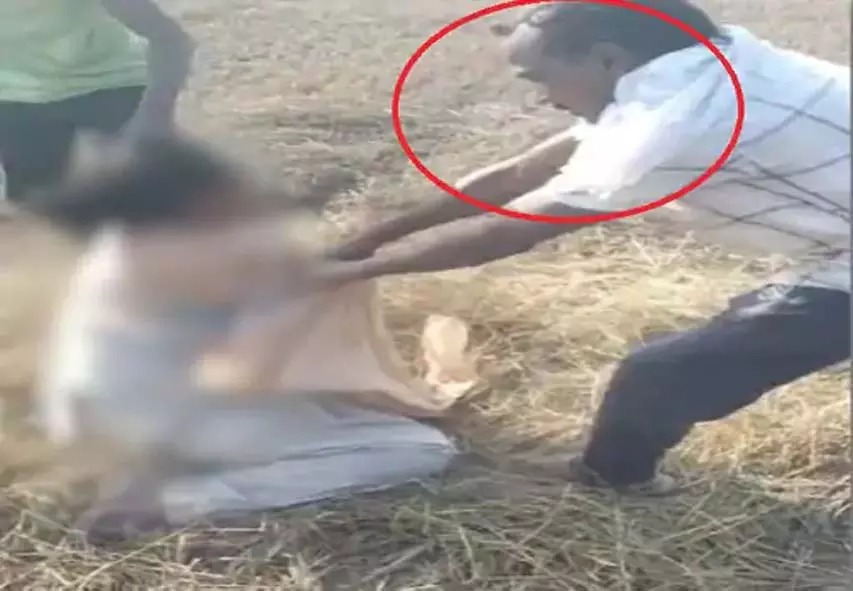 JPL कोयला खदान विरोध प्रदर्शन हिंसक, महिला आरक्षक से बदसलूकी; वीडियो वायरल