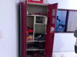 दुर्ग अमलेश्वर में बड़ी चोरी: बिल्डिंग ठेकेदार के घर से 3 लाख से ज्यादा के जेवर–नकदी पार…