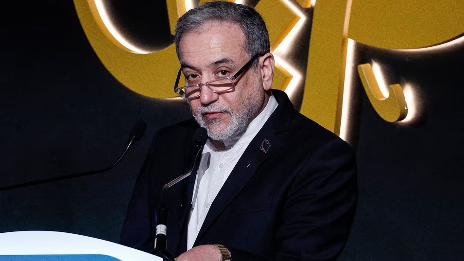 Pakistan-Afghanistan संघर्ष पर ईरान ने दी सबसे पहली प्रतिक्रिया, अब्बास अराघची बोले-तेहरान मध्यस्थता को तैयार...