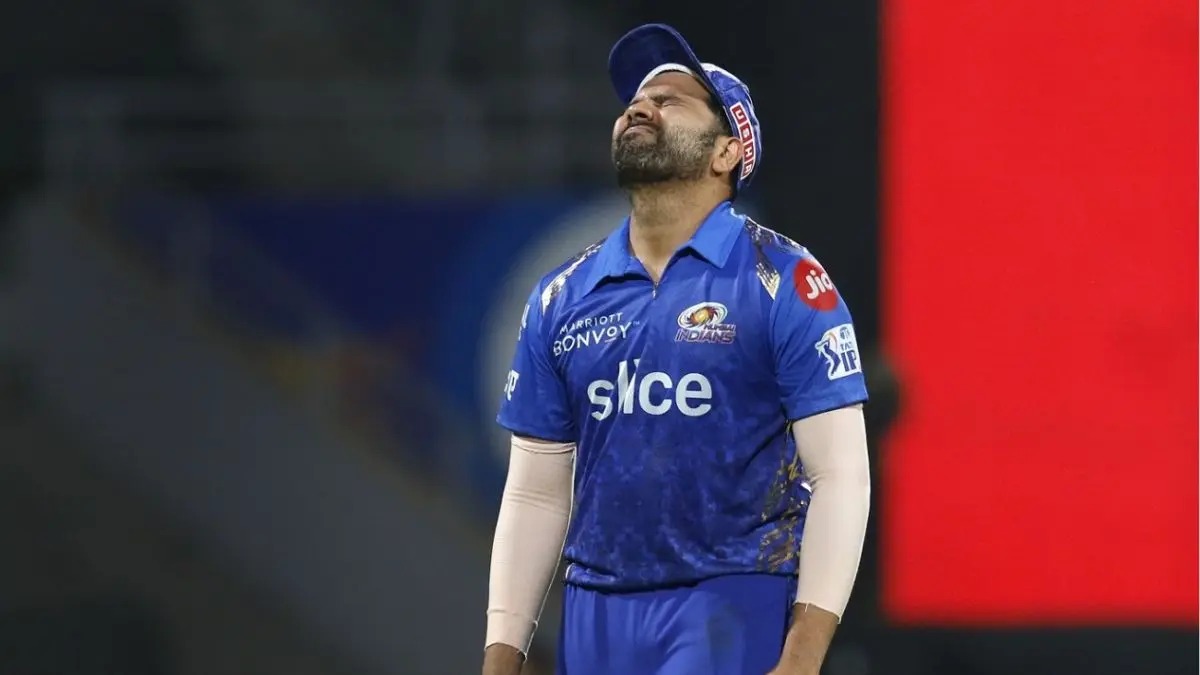 रोहित शर्मा को IPL 2026 में रहना होगा सावधान, नहीं तो दर्ज हो सकता है ये अनचाहा रिकॉर्ड