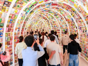 कहां है दुनिया का सबसे बड़ा स्नैक स्टोर? जहां हैं सिर्फ चिप्स, चॉकलेट और नूडल…