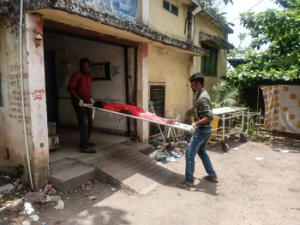 CG- 3 साल मासूम बेटे के सिर से उठा मां का साया, घर के अंदर फंदे पर झूलती मिली नवविवाहिता, इलाके में मचा हड़कंप…