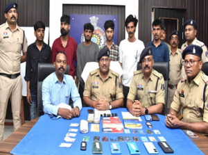 CG- व्हाट्सएप पर फर्जी DP लगाकर 20 लाख की साइबर ठगी, दुर्ग पुलिस ने 6 आरोपियों को दबोचा…