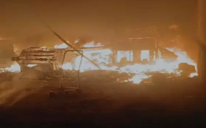 CG- Factory Fire: उरला मैटल पार्क की फैक्ट्री में भीषण आग, कई कर्मचारियों के फंसे होने की आशंका, रेस्क्यू ऑपरेशन जारी…