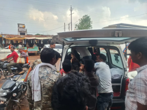 CG- बस में सफर कर रहे युवक को अचानक आई हिचकी, सीट पर बैठे-बैठे हो गई मौत, यात्रियों में मचा हड़कंप…