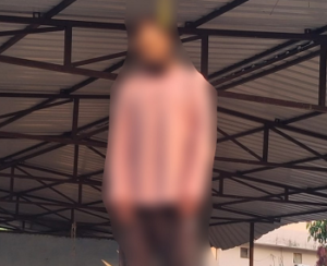 CG- जेल से छूटते ही पूर्व कांग्रेस नेता ने चुनी मौत, गौठान परिसर में फंदे पर झूलता मिला शव, जाने पूरा मामला…