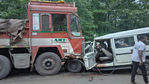 CG- वन विभाग की बोलेरो और ट्रक की आमने-सामने टक्कर, फॉरेस्ट रेंजर की मौत; 8 कर्मचारी गंभीर घायल…