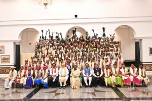 राष्ट्रपति भवन के विशेष अतिथि बने बस्तर के मांझी-चालकी: बस्तर पंडुम-2026 के विजेताओं और जनजातीय प्रतिनिधियों का हुआ विशेष सम्मान…