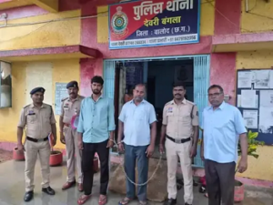 CG- मूंछ पर ताव देने के विवाद में खूनी खेल! पिता-पुत्र ने युवक को लोहे की पाइप से पीटा, इलाज के दौरान मौत…