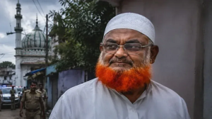 13 साल से फरार वासेपुर का मोस्ट वॉन्टेड गैंगस्टर छत्तीसगढ़ में बना करोड़पति! 40+ एंबुलेंस, बस कारोबार और आलीशान साम्राज्य का खुलासा…