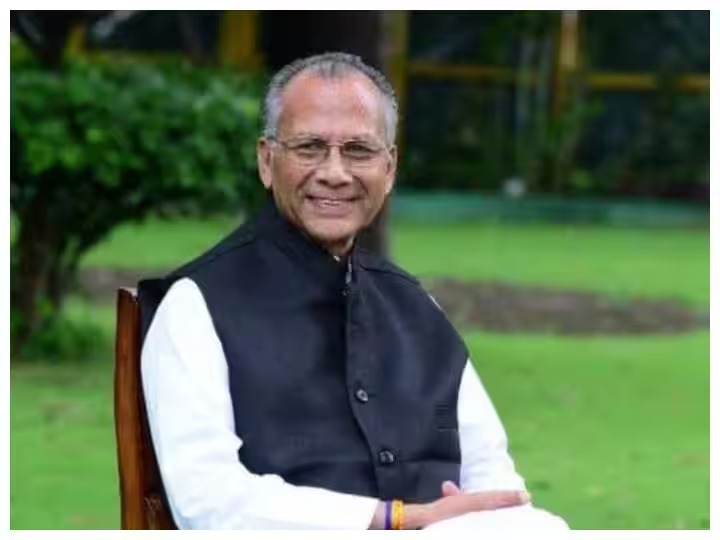 सरकार सवालों का जवाब देने के बजाय आवाज दबा रही है : ताम्रध्वज साहू