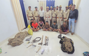इन्द्रावती टाइगर रिजर्व में वन्यजीव शिकार का भंडाफोड़, 6 आरोपी गिरफ्तार; मांस और शिकार सामग्री बरामद…