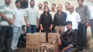 CG- त्योहारी सीजन के बीच आबकारी का बड़ा एक्शन: मकान से 10 पेटी MP की शराब जब्त, एक गिरफ्तार; मुख्य आरोपी फरार…
