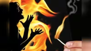 CG- दर्दनाक हादसा: बिजली गुल हुई तो चिमनी जलाकर सो गई 70 साल की बुजुर्ग, रात में भड़की आग और सुबह मिली जली लाश…