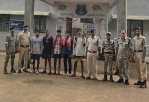 CG- जादू-टोना के शक में घर में घुसकर ग्रामीण की बेरहमी से हत्या, शव श्मशान घाट में जलाया; 6 आरोपी गिरफ्तार…