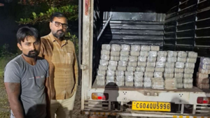CG- पिकअप के सीक्रेट चेंबर में छिपाकर ले जा रहे थे 4 करोड़ रुपये, ऐसे हुआ खुलासा…