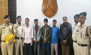 CG- राशन दुकानों में चोरी करने वाले गिरोह का पर्दाफाश, 5 गिरफ्तार, 38.60 लाख का माल जब्त, ऐसे हुआ खुलासा…