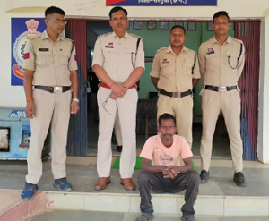 CG- जमीन के पैसों को लेकर खूनी विवाद, बेटे ने पिता पर टांगी से किया वार; हत्या के बाद…