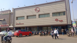 CG- होटल के वॉशरूम में मोबाइल मिलने से हड़कंप, युवती ने वीडियो बनाने का लगाया आरोप; वेटर फरार…