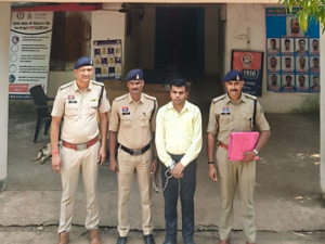 CG- सस्ते सोने का बिस्किट दिलाने का झांसा देकर ठगी, UP से गिरफ्तार हुआ आरोपी; साथी फरार…