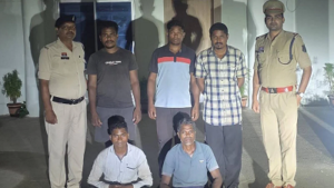 CG- लौह खदान में 3 गाड़ियों में आगजनी, ‘लाल सलाम’ पर्चे का खुलासा; 5 आरोपी गिरफ्तार…